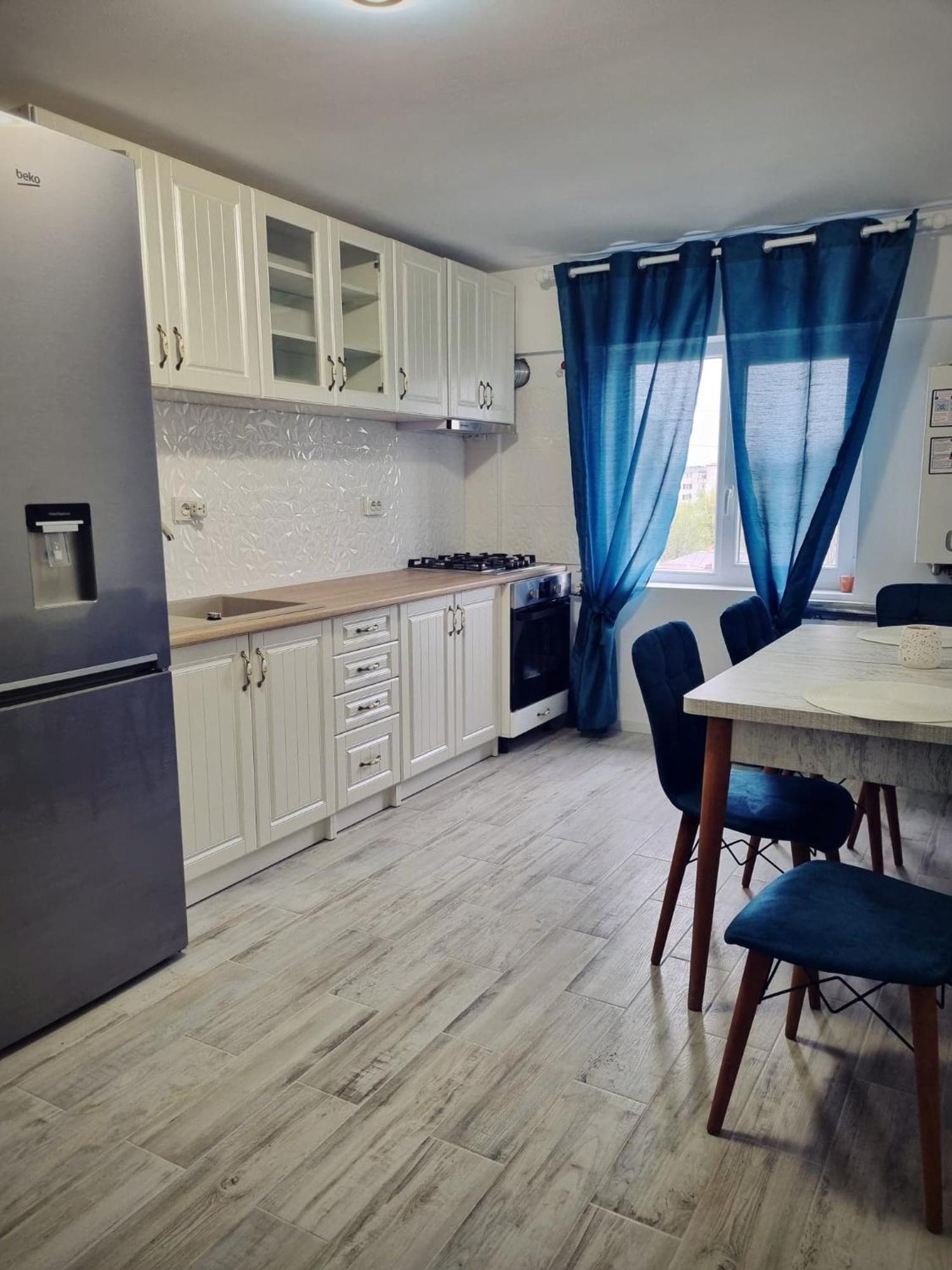 Luxurious Apartment With 3 Rooms And 2 Bathrooms In Corabia エクステリア 写真